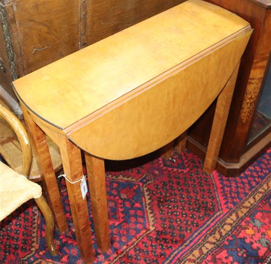 A Swedish Biedermeier birch table W.79cm